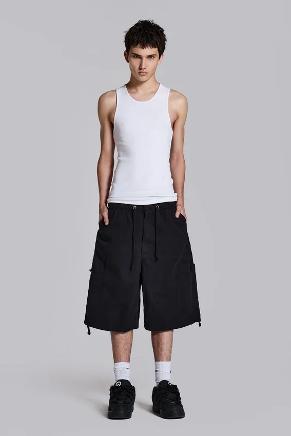 Schwarze Parachute Cargo-Baggy-Shorts