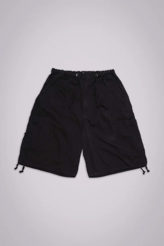 Schwarze Parachute Cargo-Baggy-Shorts