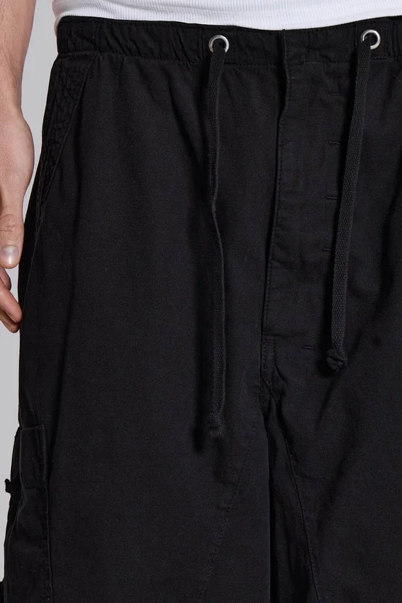 Schwarze Parachute Cargo-Baggy-Shorts