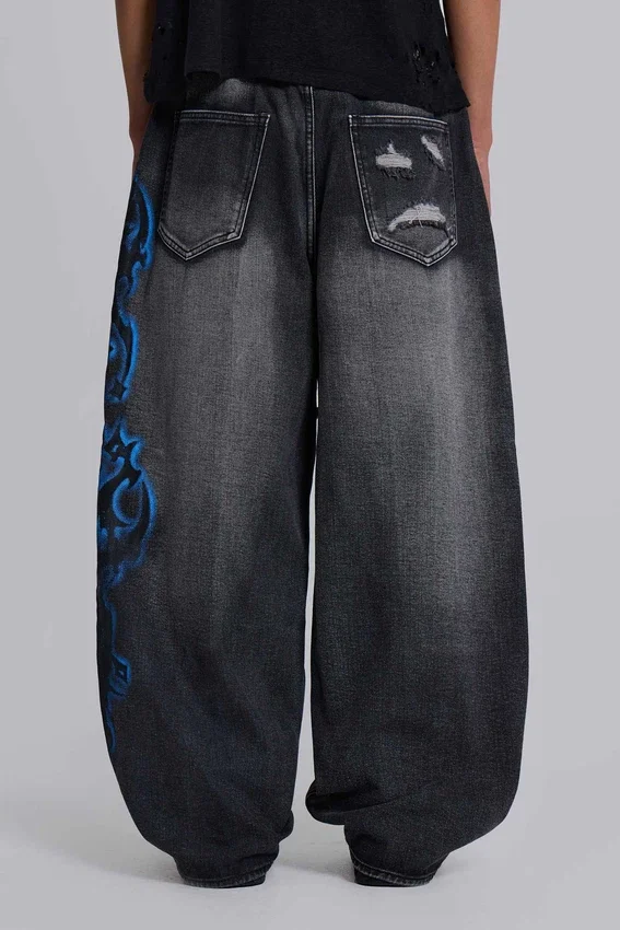 Schwarze Spike Airbrush XL Colossus Jeans mit Rissen