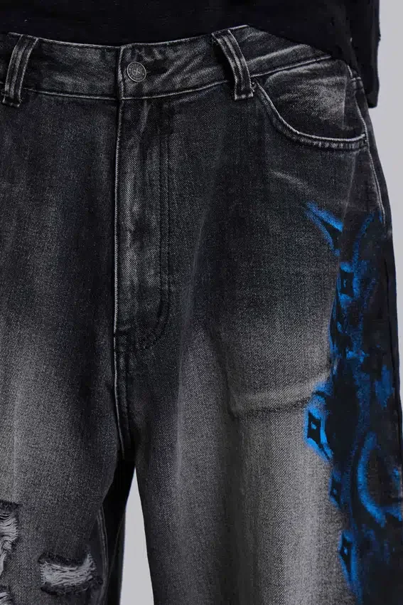 Schwarze Spike Airbrush XL Colossus Jeans mit Rissen