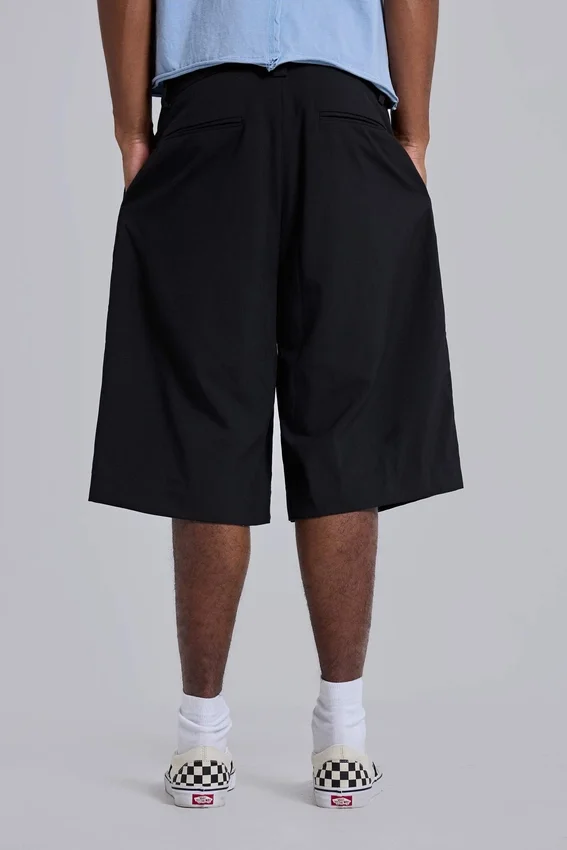 Schwarze, taillierte Goliath-Baggy-Shorts