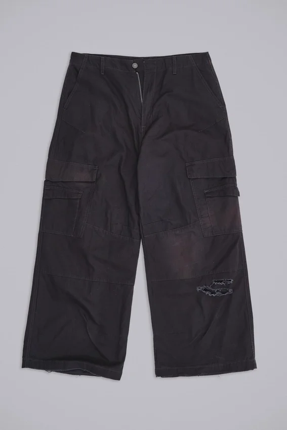 Schwarze Titan-Cargohose