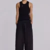 Schwarze, weit geschnittene Monster Joggers