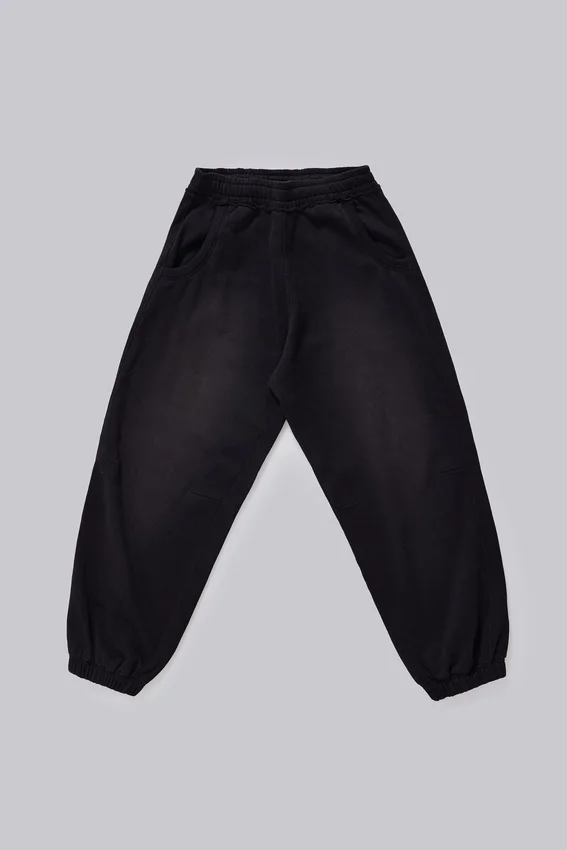 Schwarze, weite „Monster Joggers“ mit Umschlag