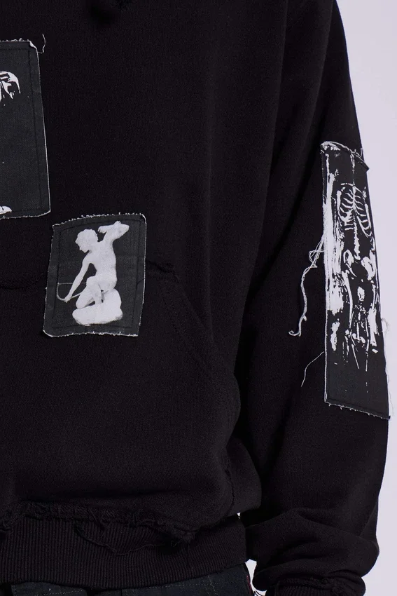 Schwarzer Devoted Patch-Hoodie