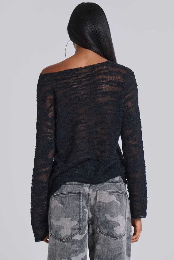 Schwarzer Stray-Strickpullover