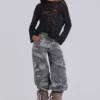 Schwarzer Stray-Strickpullover