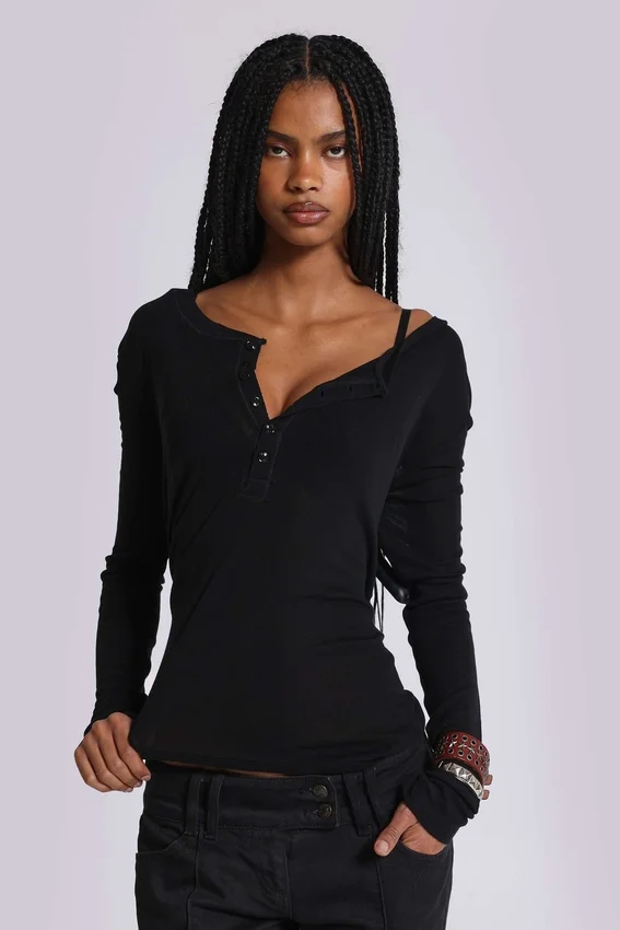 Schwarzes „Haze“-Henley-Oberteil