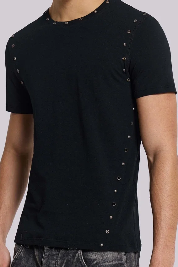 Schwarzes „Mist“-T-Shirt mit Nieten