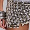 Selka Sarong aus Häkelstoff mit Metallperlen