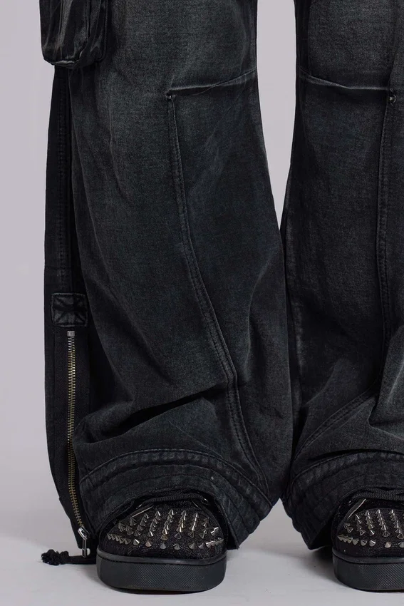 Sonnenverblasste schwarze Trooper-Cargohose