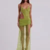 Stellar – Asymmetrisches, handperlbesticktes Maxikleid in Limette