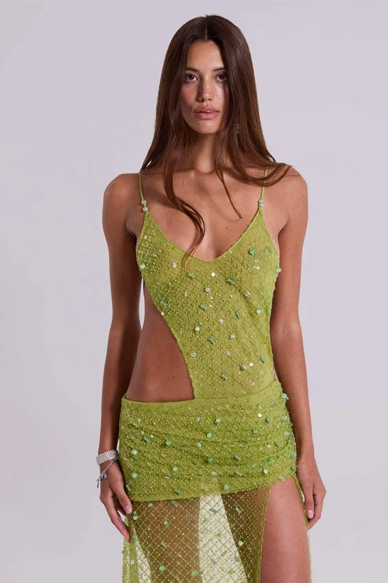 Stellar – Asymmetrisches, handperlbesticktes Maxikleid in Limette