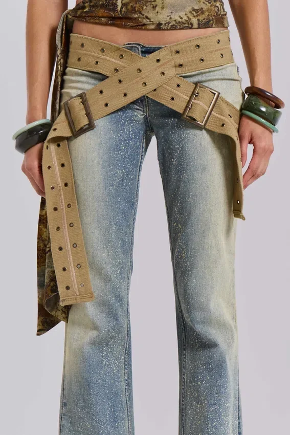 Strap-Up-Jeans in Stonewash