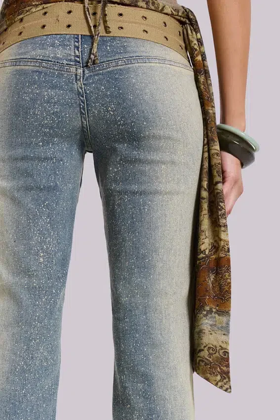 Strap-Up-Jeans in Stonewash
