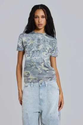 T-Shirt mit Totenkopf-Camouflage-Print