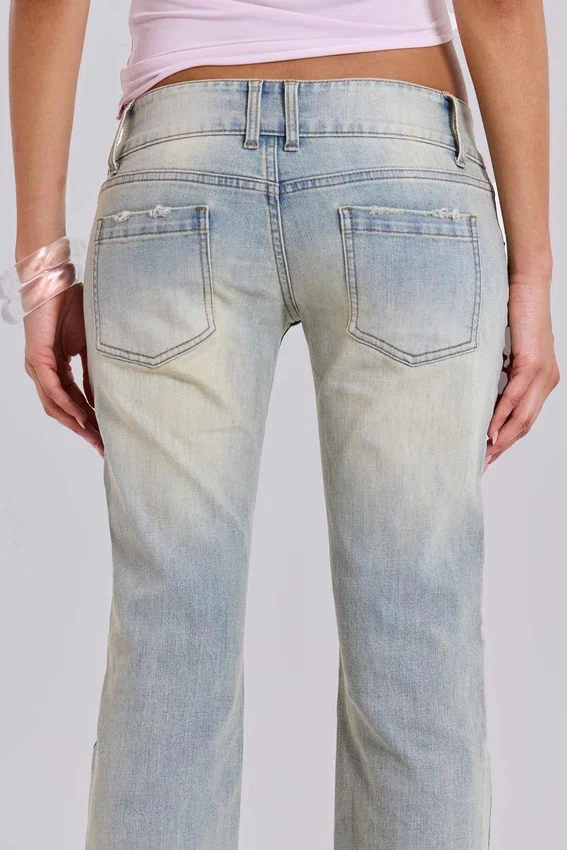 „Thirteen“-Jeans in heller Waschung