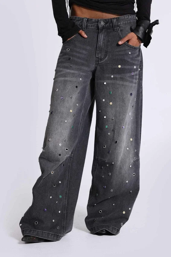 Trixa Colossus Jeans mit Nietenverzierung