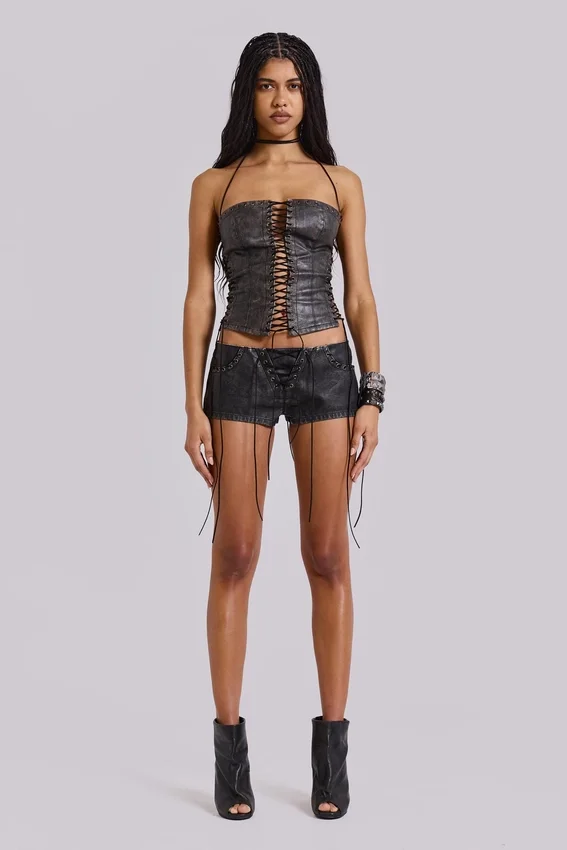Vaca Whipstitch Mini-Shorts aus Kunstleder in Schwarz