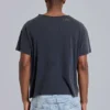 Verwaschenes schwarzes, kurzes Moth-T-Shirt