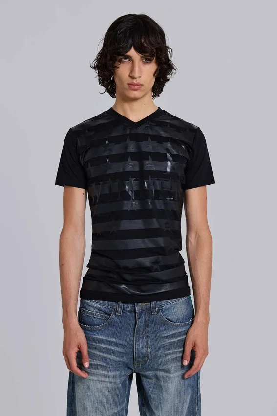 „Winner“ T-Shirt mit V-Ausschnitt