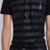 „Winner“ T-Shirt mit V-Ausschnitt