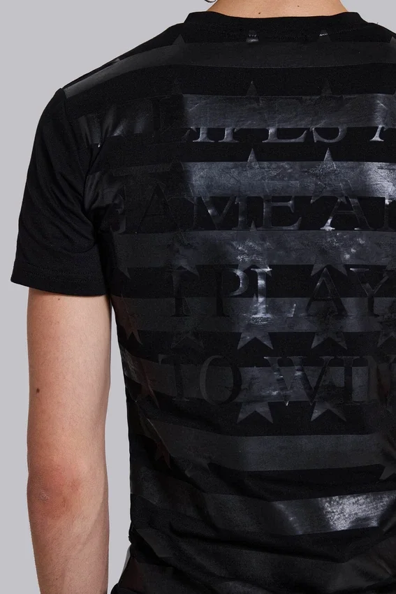 „Winner“ T-Shirt mit V-Ausschnitt