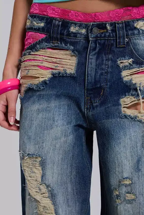 Zerrissene „Colossus Jeans“
